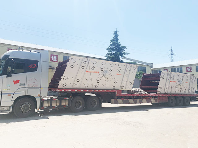 發(fā)貨了！中意振動篩裝車成功，準備出發(fā)！
